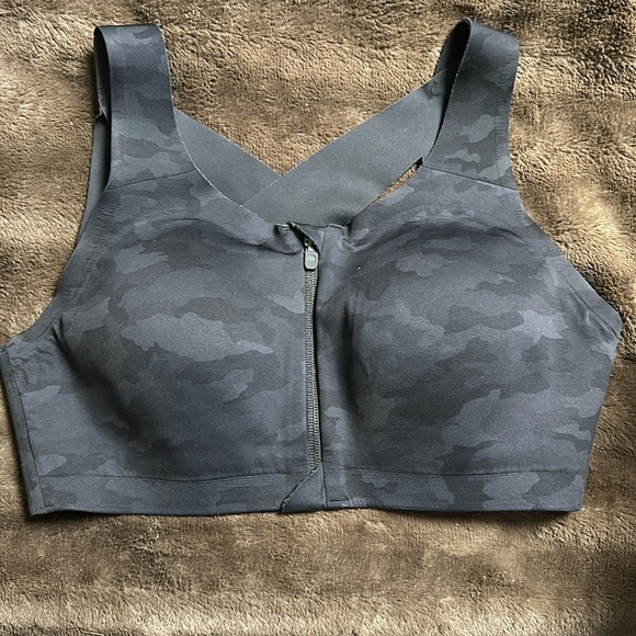 Lululemon Enlite Front Zip Sports Bra Black Camouflage Sz 36D - Picture 1 of 7